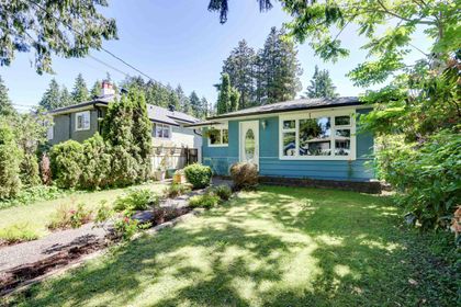 1648-william-avenue-boulevard-north-vancouver-02