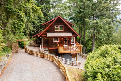 967-captain-cates-walk-bowen-island-bowen-island-02