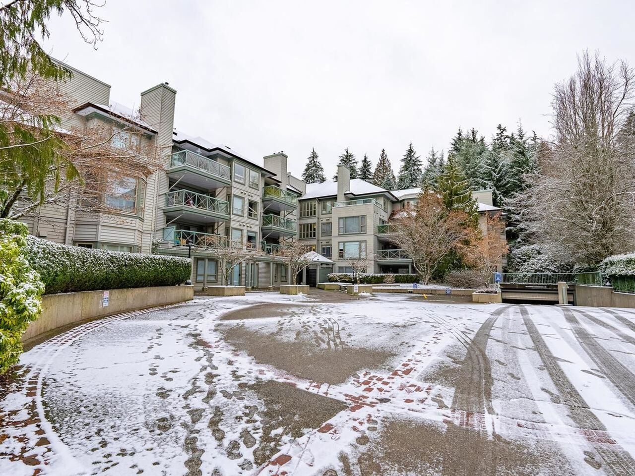 3658-banff-court-northlands-north-vancouver-05 at 212 - 3658 Banff Court 3658-banff-court-northlands-north-vancouver-05 at 212 - 3658 Banff Court