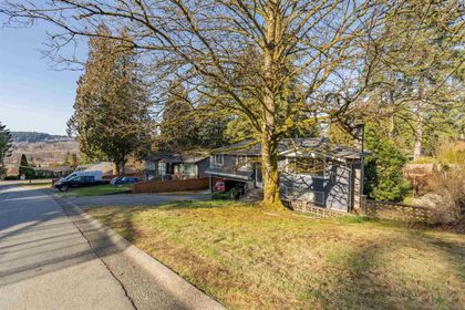2147-anita-drive-mary-hill-port-coquitlam-03