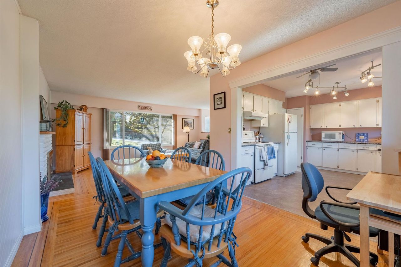 2147-anita-drive-mary-hill-port-coquitlam-15 at 2147 Anita Drive, Mary Hill, Port Coquitlam 2147-anita-drive-mary-hill-port-coquitlam-15 at 2147 Anita Drive, Mary Hill, Port Coquitlam