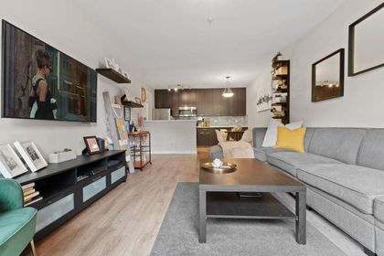 1033-st-georges-avenue-central-lonsdale-north-vancouver-03