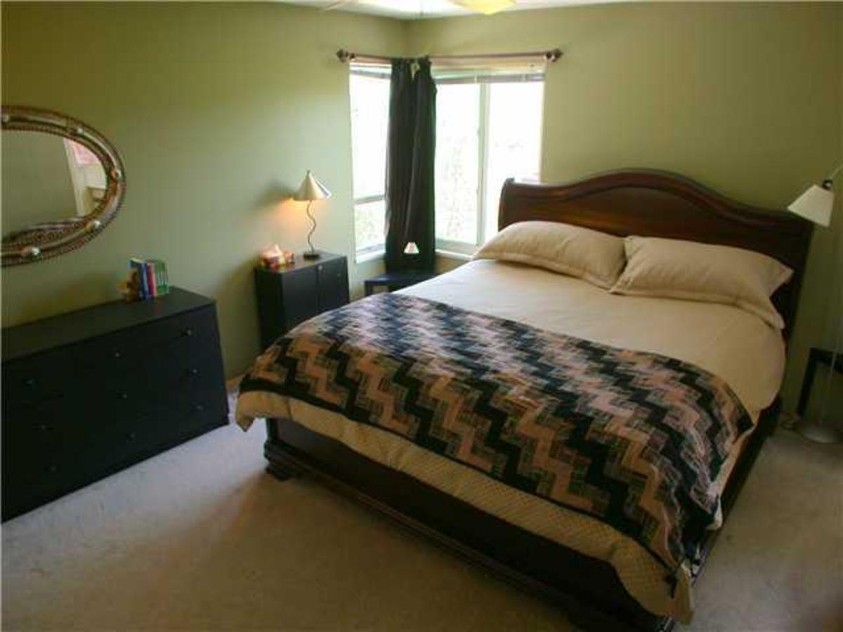 6 at 1260 Beaufort Rd, Indian River, North Vancouver 6 at 1260 Beaufort Rd, Indian River, North Vancouver
