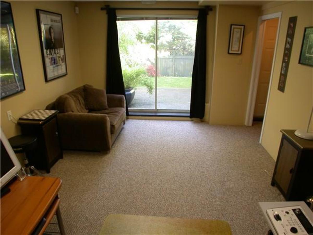 9 at 1260 Beaufort Rd, Indian River, North Vancouver 9 at 1260 Beaufort Rd, Indian River, North Vancouver