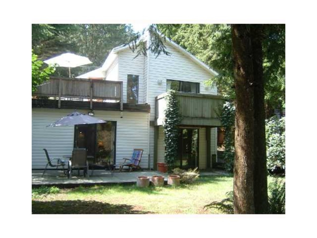 2 at 1720 Deep Cove Rd, Deep Cove, North Vancouver 2 at 1720 Deep Cove Rd, Deep Cove, North Vancouver
