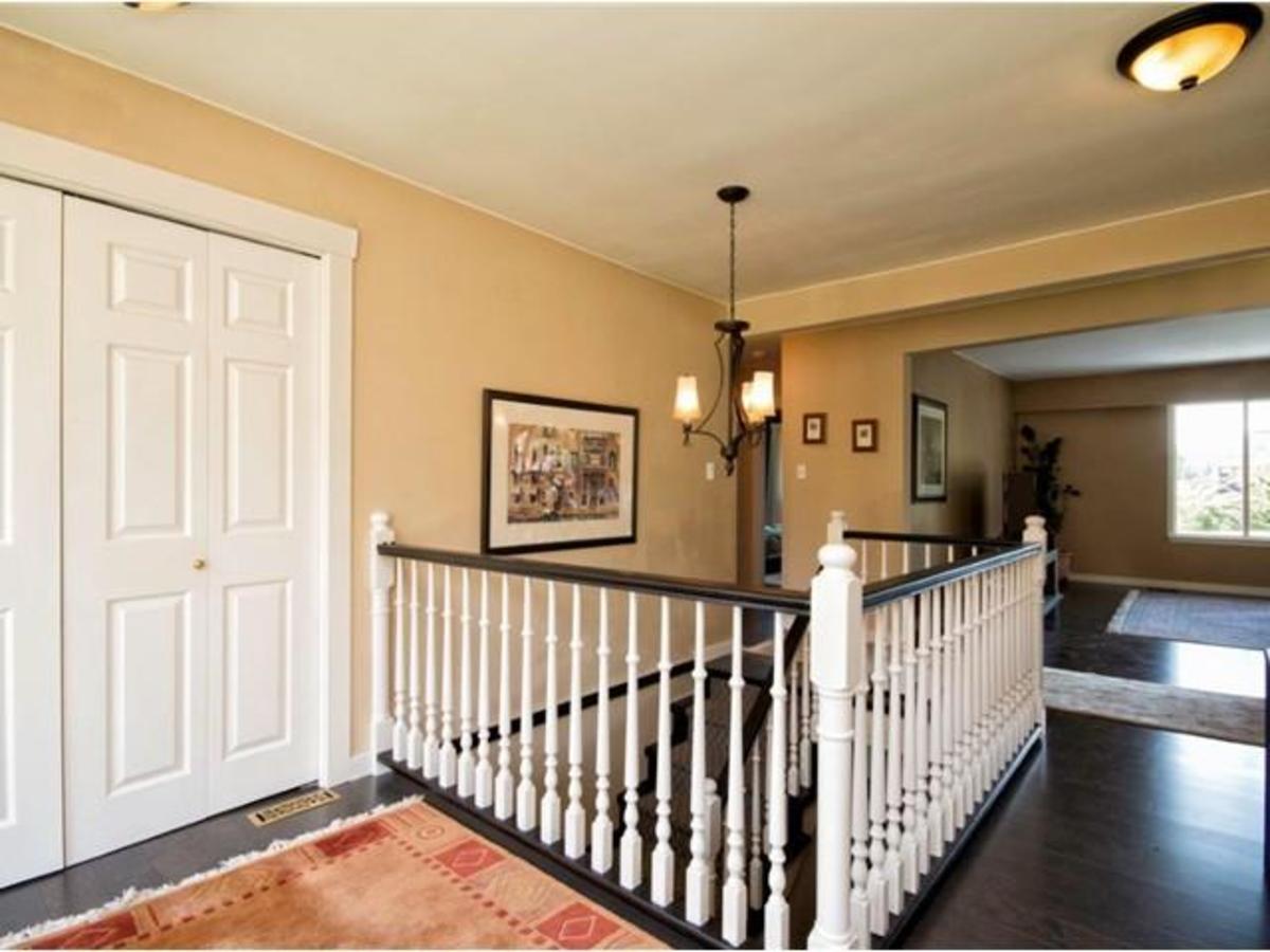 8 at 4495 Ruskin Place, Canyon Heights, North Vancouver 8 at 4495 Ruskin Place, Canyon Heights, North Vancouver