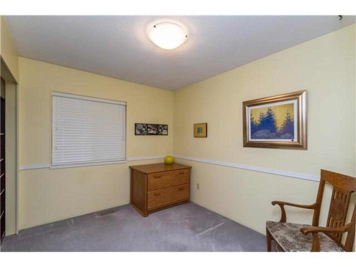 10 at 2082 Concord Ave 10 at 2082 Concord Ave