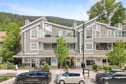 4390-gallant-avenue-deep-cove-north-vancouver-02