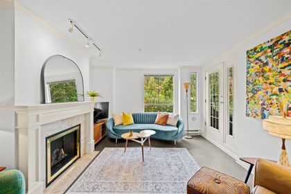 4390-gallant-avenue-deep-cove-north-vancouver-04