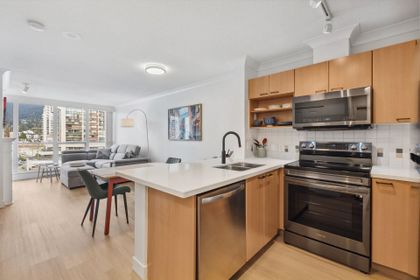 108-e-14th-street-central-lonsdale-north-vancouver-05