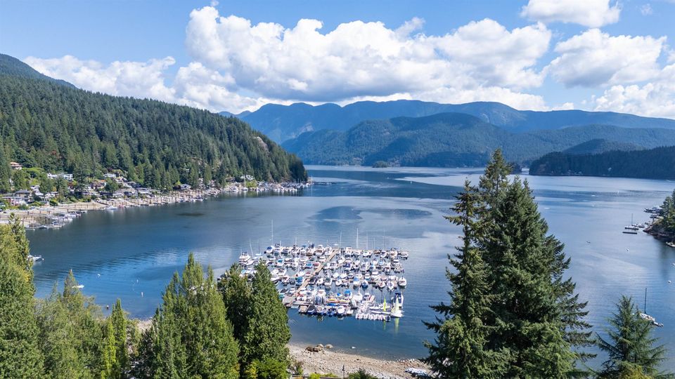 4323-gallant-avenue-deep-cove-north-vancouver-01