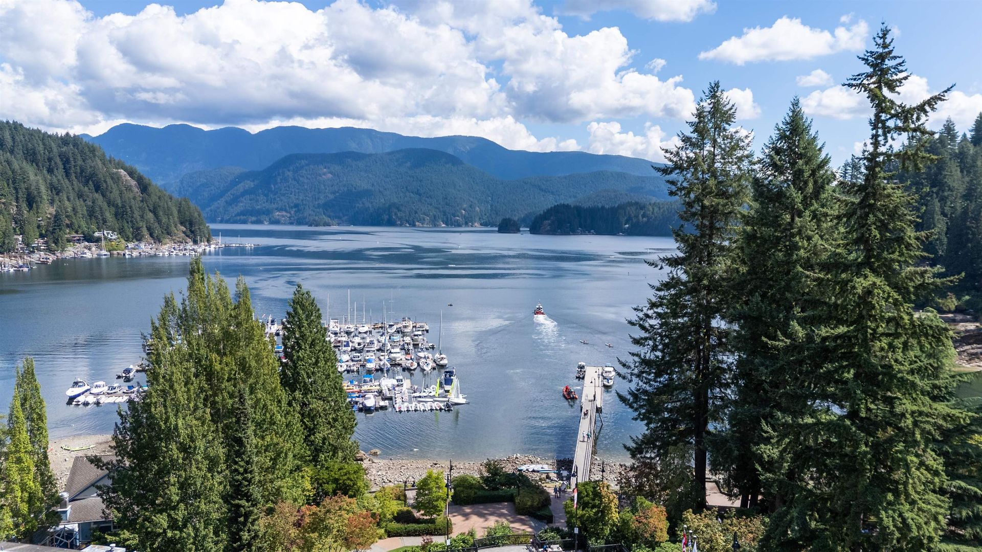 4323-gallant-avenue-deep-cove-north-vancouver-21 at 203 - 4323 Gallant Avenue, Deep Cove, North Vancouver 4323-gallant-avenue-deep-cove-north-vancouver-21 at 203 - 4323 Gallant Avenue, Deep Cove, North Vancouver