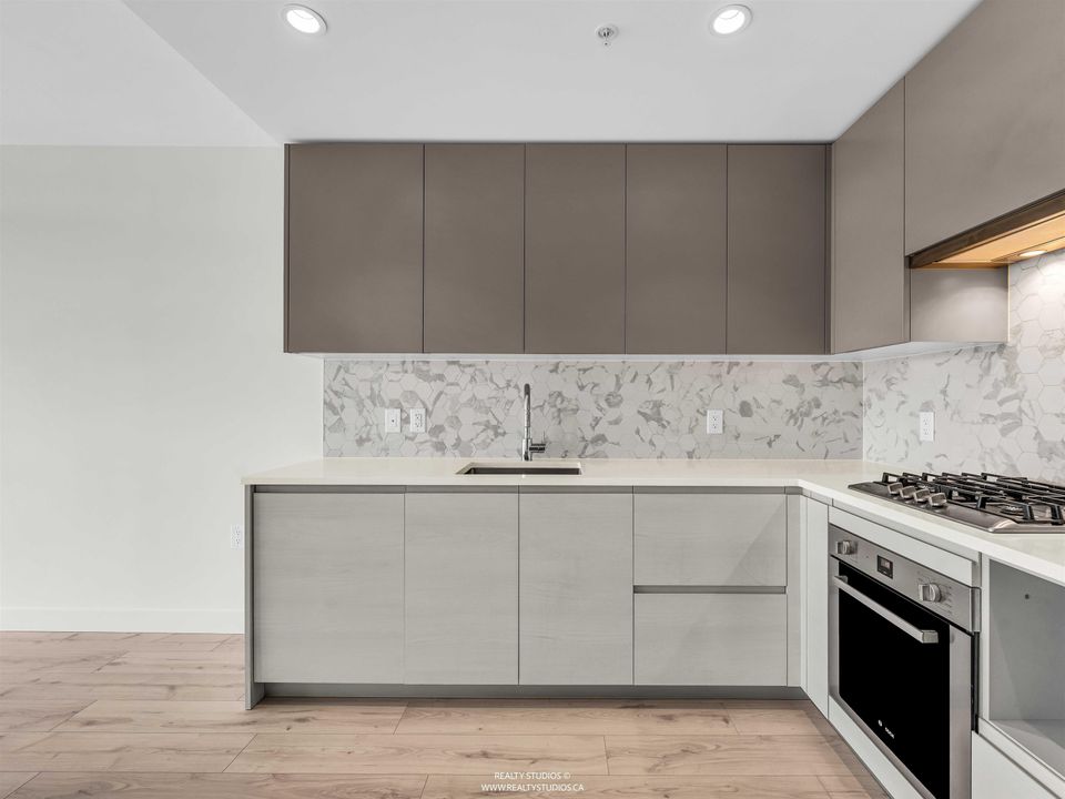 8181-chester-street-south-vancouver-vancouver-east-04