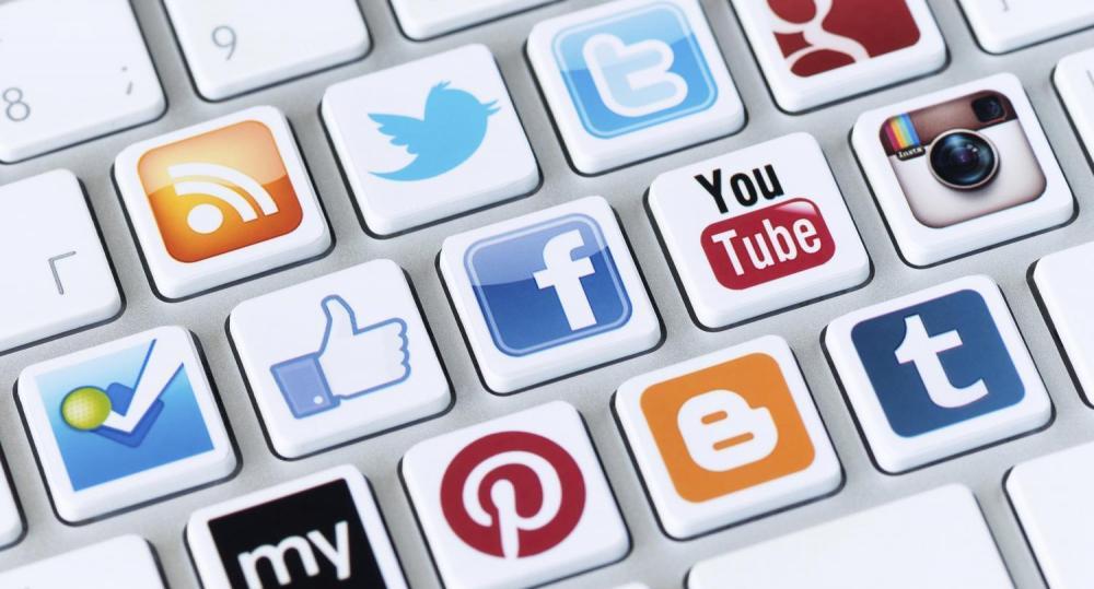 Social Media 
