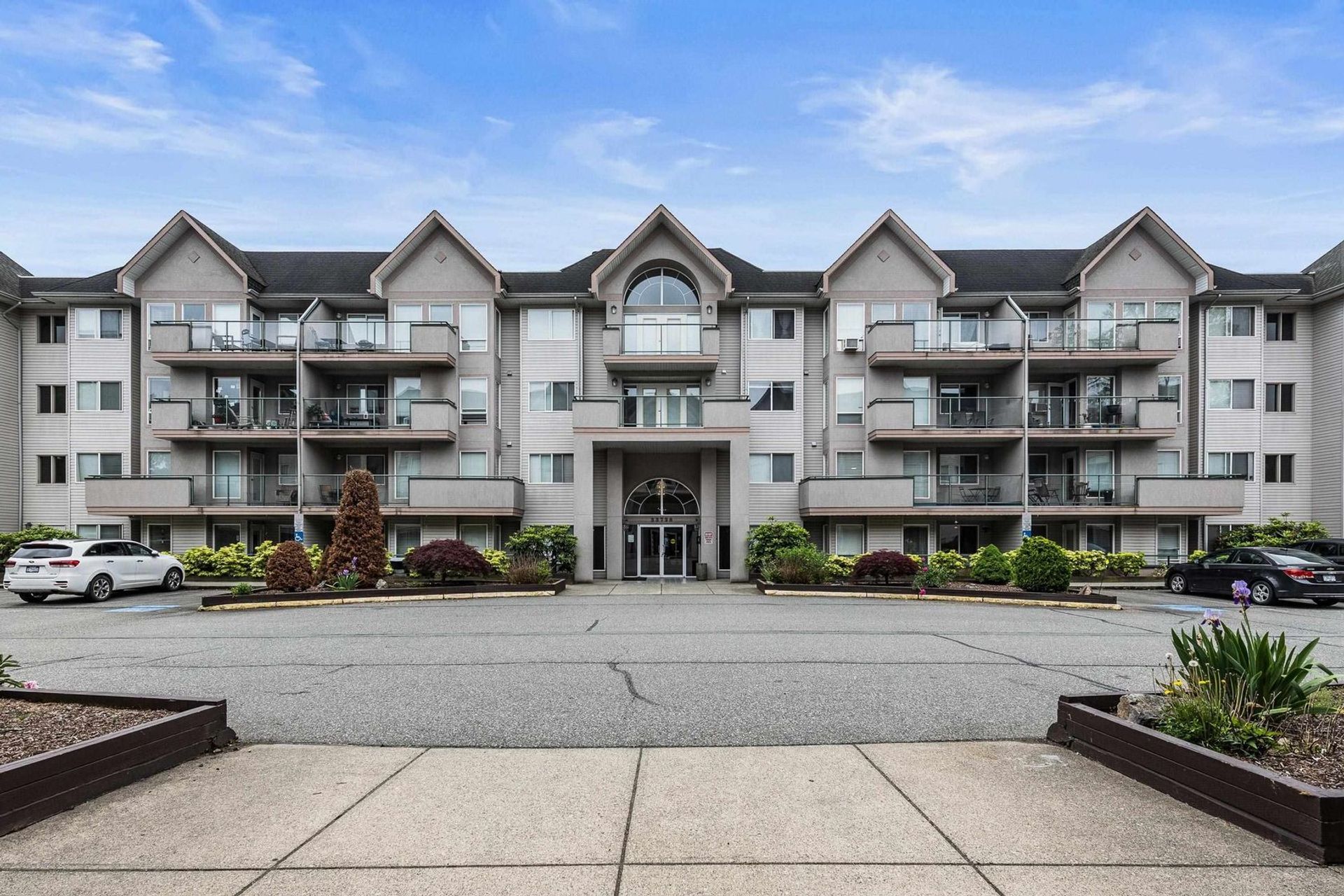 108 - 33728 King Road, Poplar, Abbotsford photo number 1 108 - 33728 King Road, Poplar, Abbotsford photo number 1