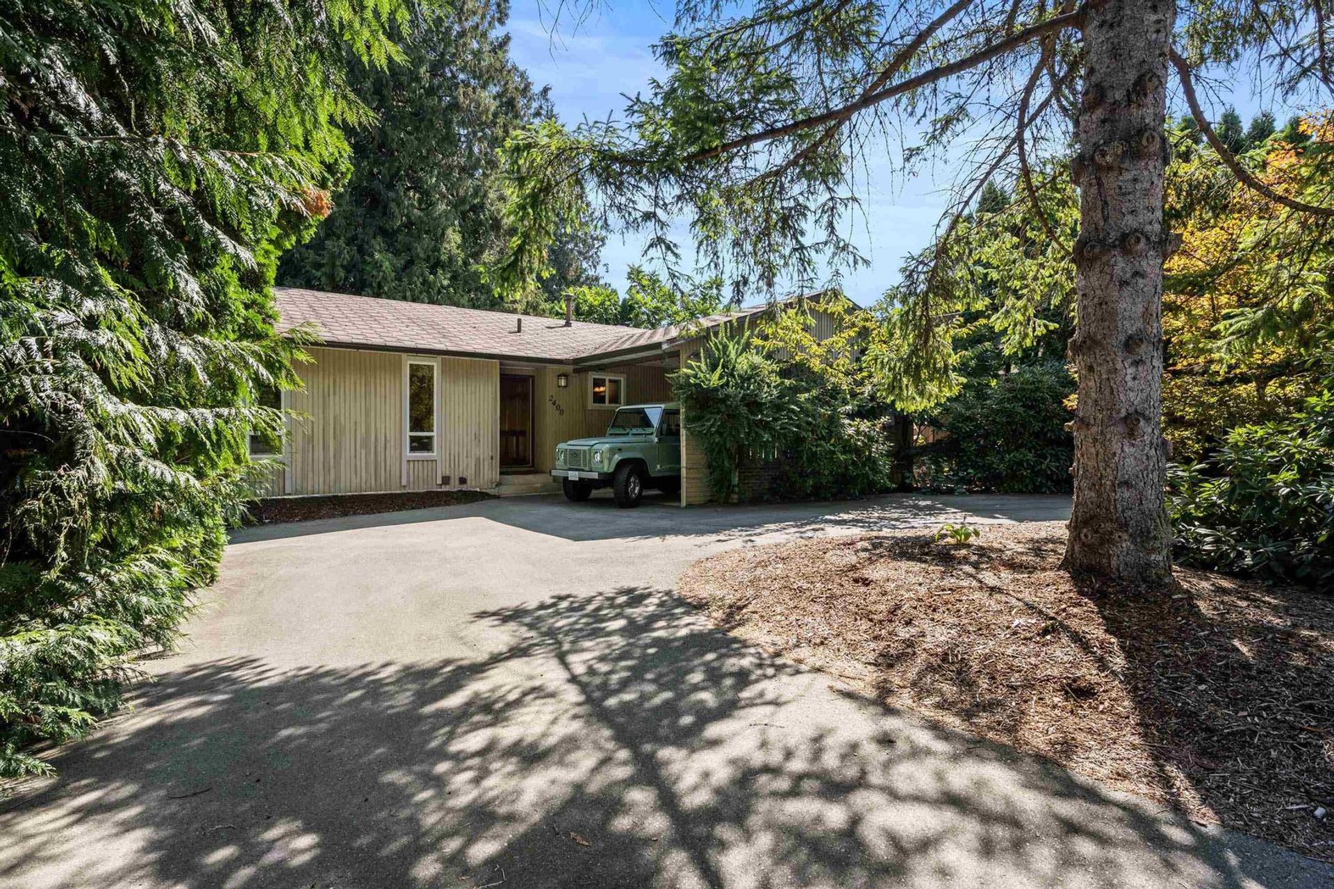 2400 Orchard Drive, Abbotsford East, Abbotsford photo number 1 2400 Orchard Drive, Abbotsford East, Abbotsford photo number 1