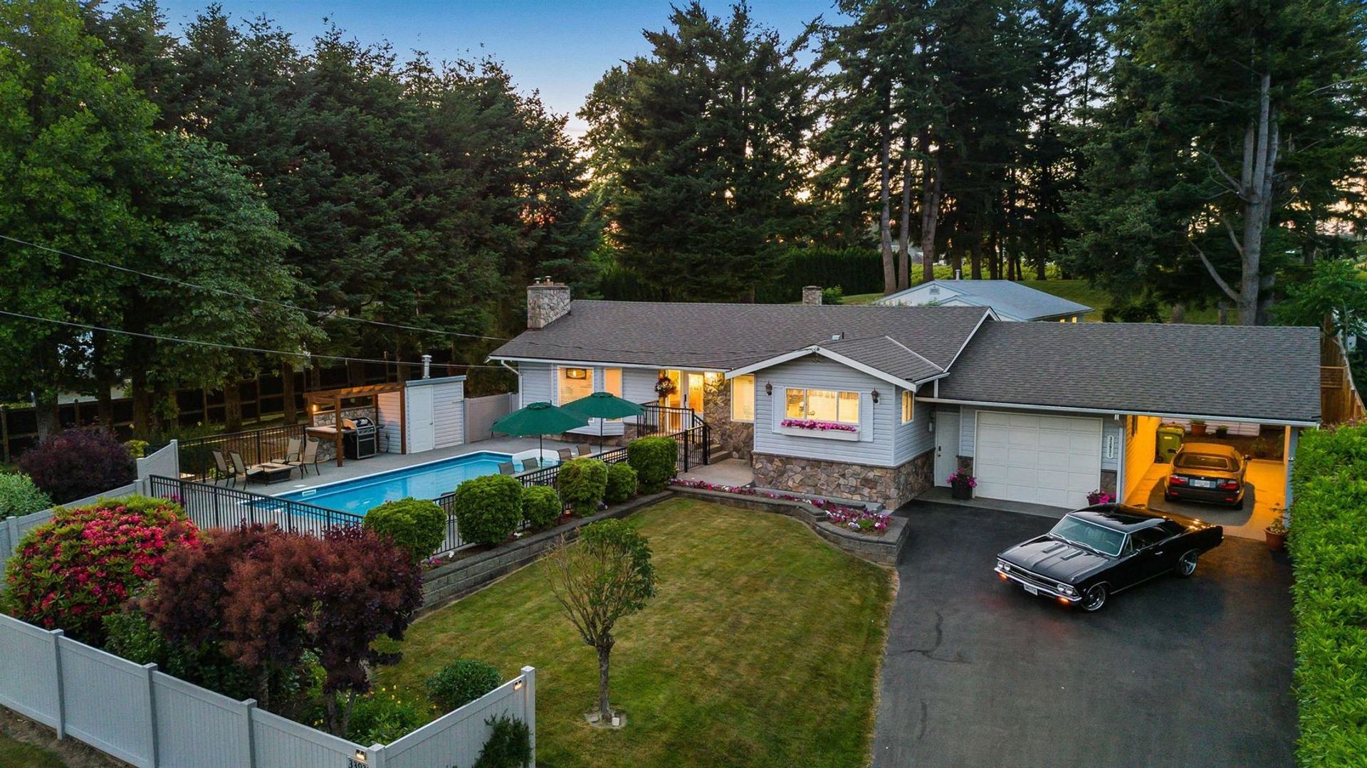 33931 Farmer Road, Poplar, Abbotsford photo number 1 33931 Farmer Road, Poplar, Abbotsford photo number 1