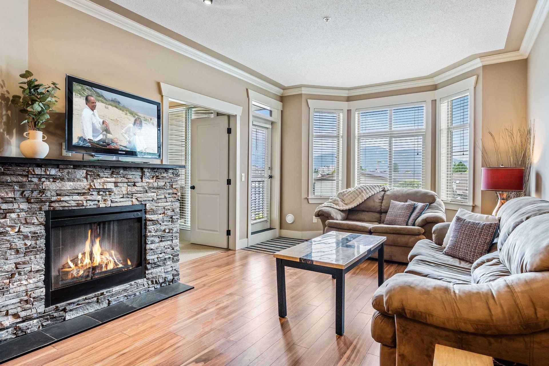 205 - 45893 Chesterfield Avenue, Chilliwack Downtown, Chilliwack photo number 1 205 - 45893 Chesterfield Avenue, Chilliwack Downtown, Chilliwack photo number 1