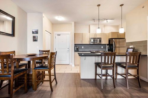 at 402 - 33546 Holland Avenue, Central Abbotsford, Abbotsford  at 402 - 33546 Holland Avenue, Central Abbotsford, Abbotsford