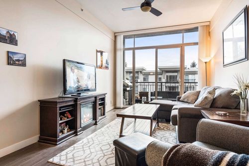 at 402 - 33546 Holland Avenue, Central Abbotsford, Abbotsford  at 402 - 33546 Holland Avenue, Central Abbotsford, Abbotsford