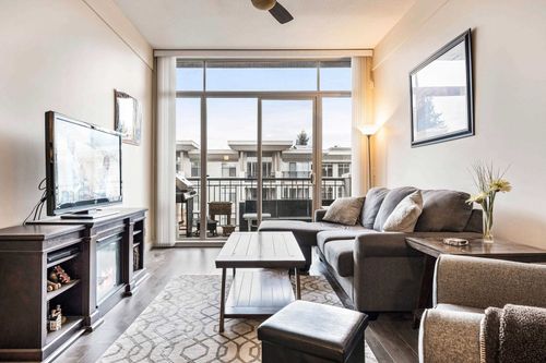 at 402 - 33546 Holland Avenue, Central Abbotsford, Abbotsford  at 402 - 33546 Holland Avenue, Central Abbotsford, Abbotsford