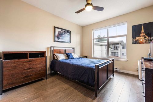  at 402 - 33546 Holland Avenue, Central Abbotsford, Abbotsford