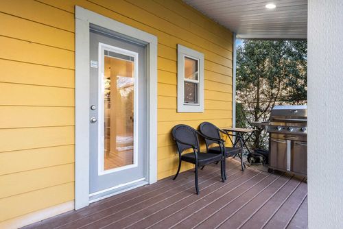  at 42 - 5960 Cowichan Street, Garrison Crossing, Sardis