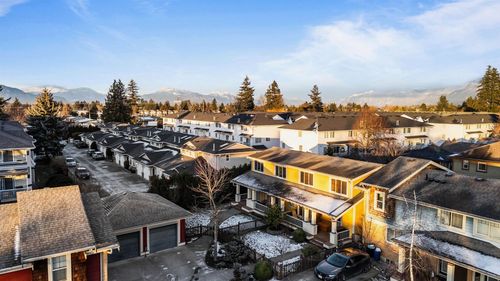  at 42 - 5960 Cowichan Street, Garrison Crossing, Sardis