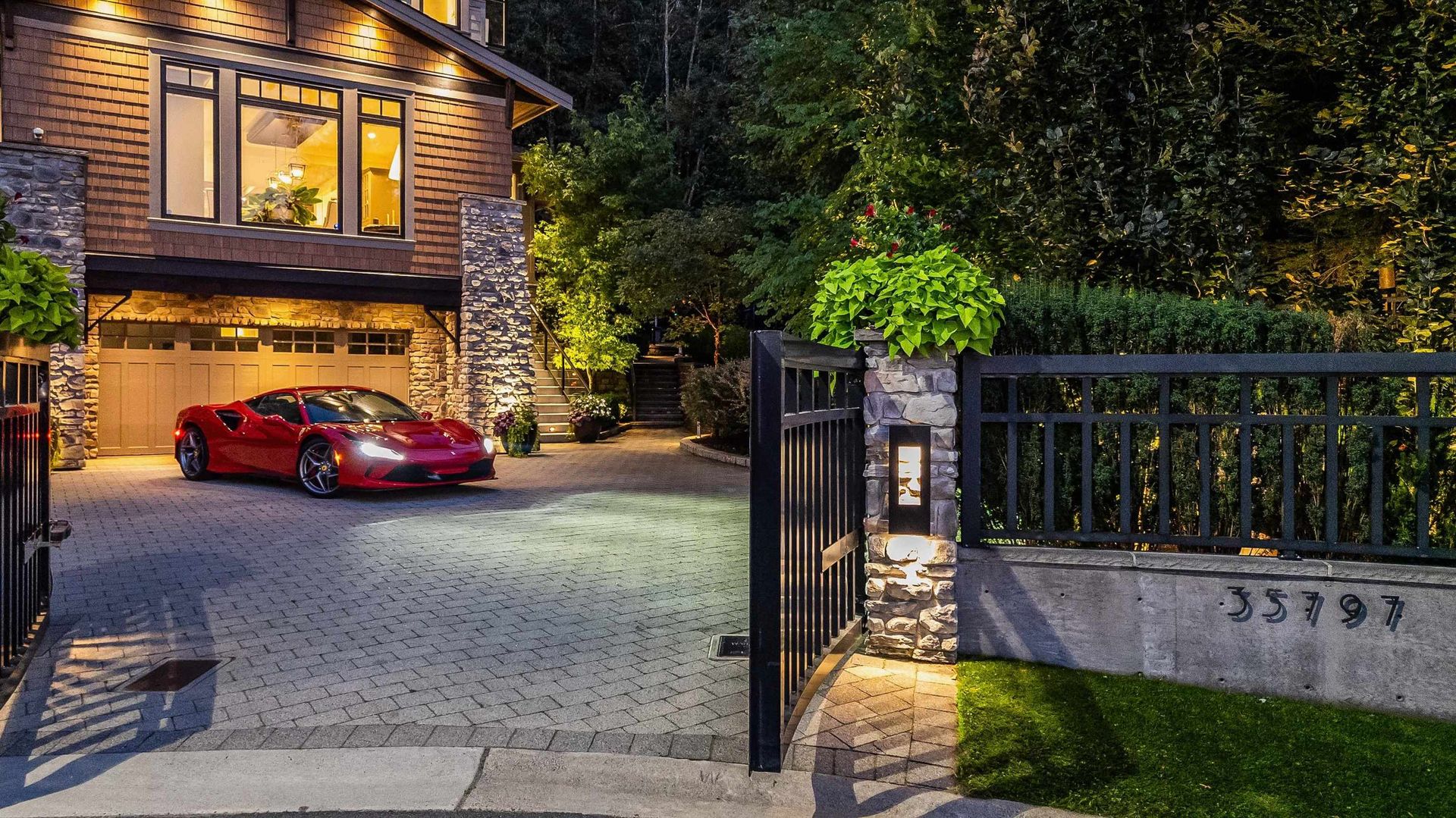 35797 Ledgeview Drive, Abbotsford East, Abbotsford photo number 1