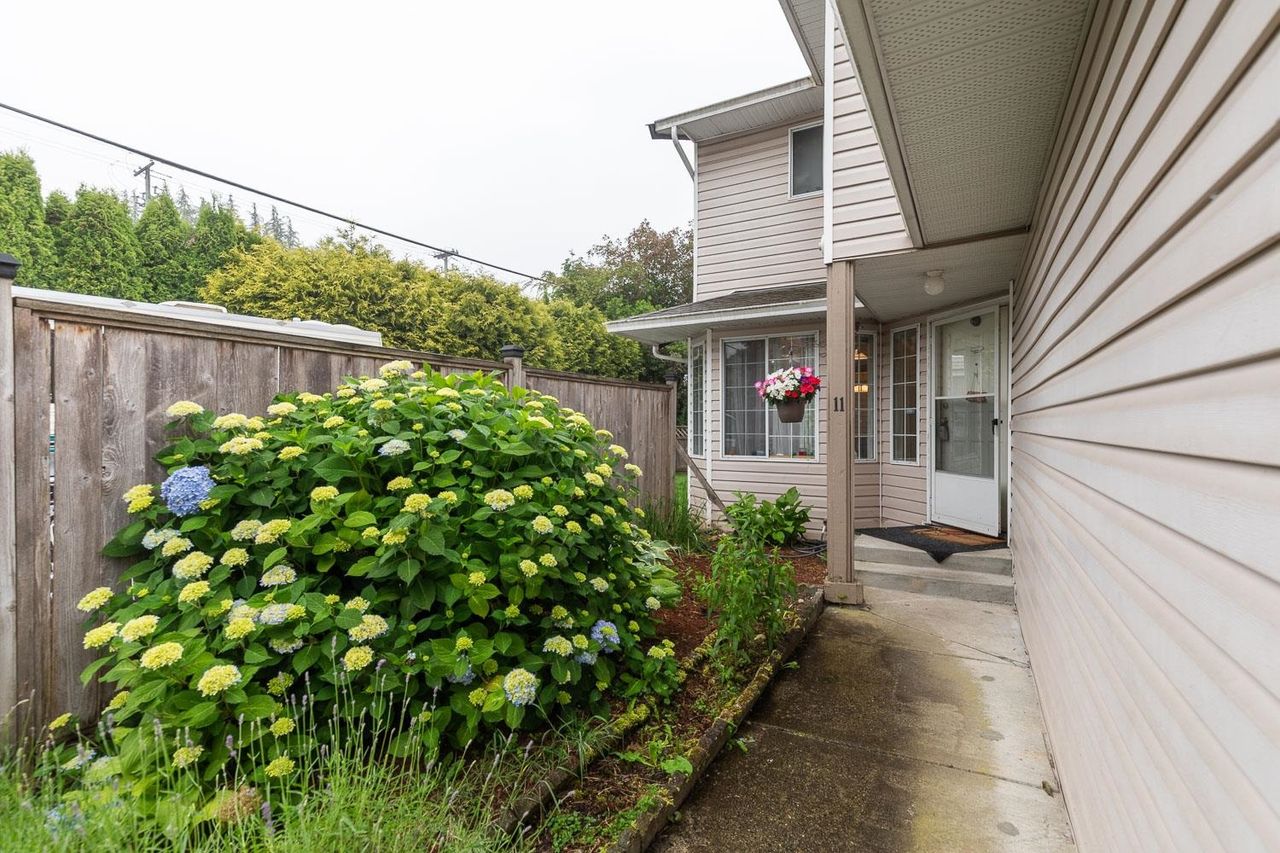 21541-mayo-place-west-central-maple-ridge-02 at 11 - 21541 Mayo Place, West Central, Maple Ridge