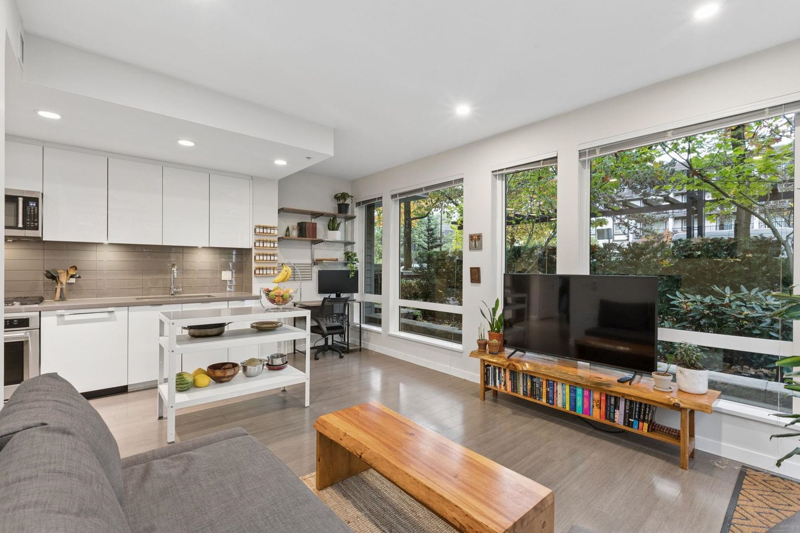 277-w-1st-street-lower-lonsdale-north-vancouver-04 at 113 - 277 W 1st Street, Lower Lonsdale, North Vancouver
