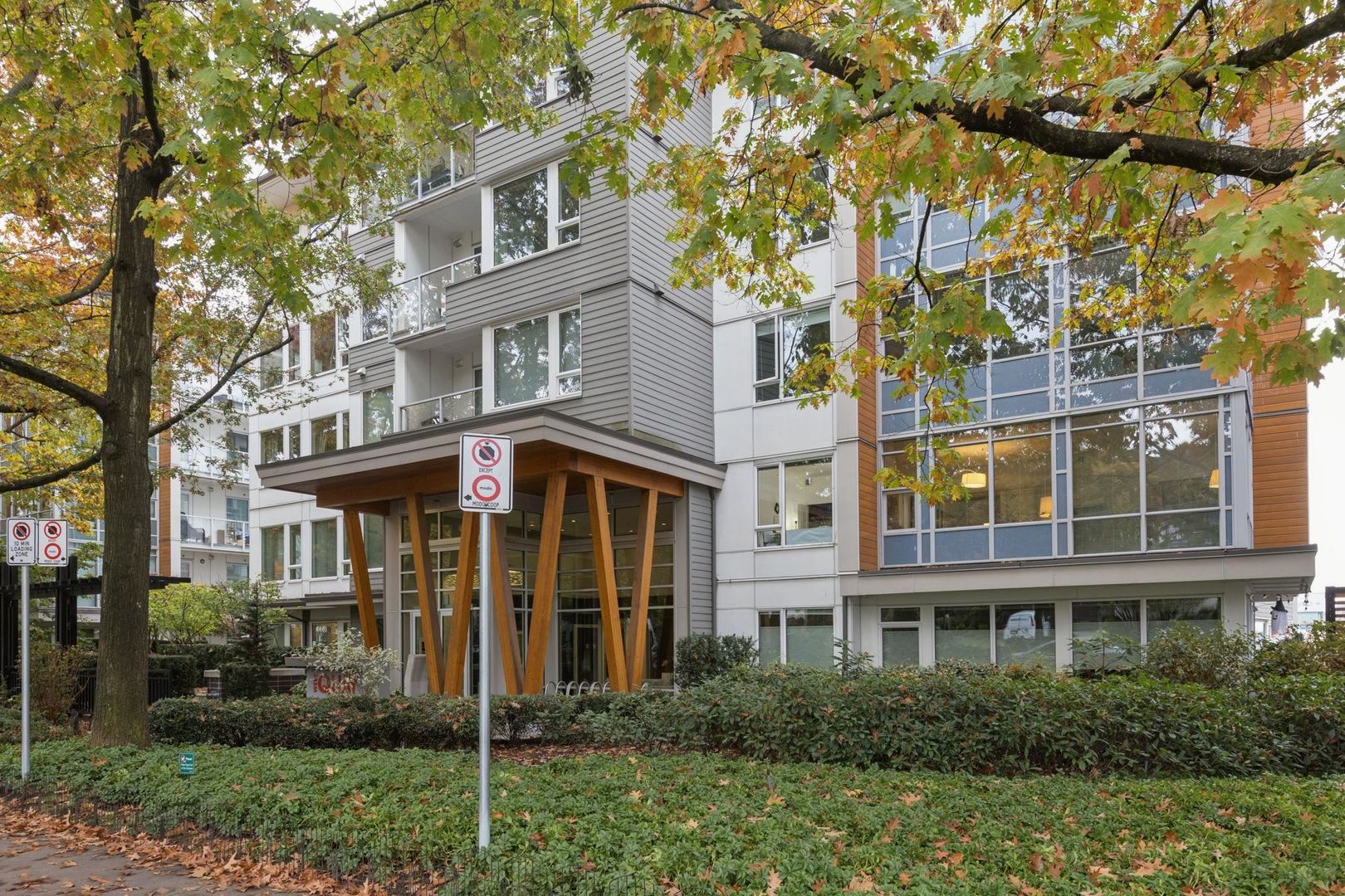277-w-1st-street-lower-lonsdale-north-vancouver-33 at 113 - 277 W 1st Street, Lower Lonsdale, North Vancouver