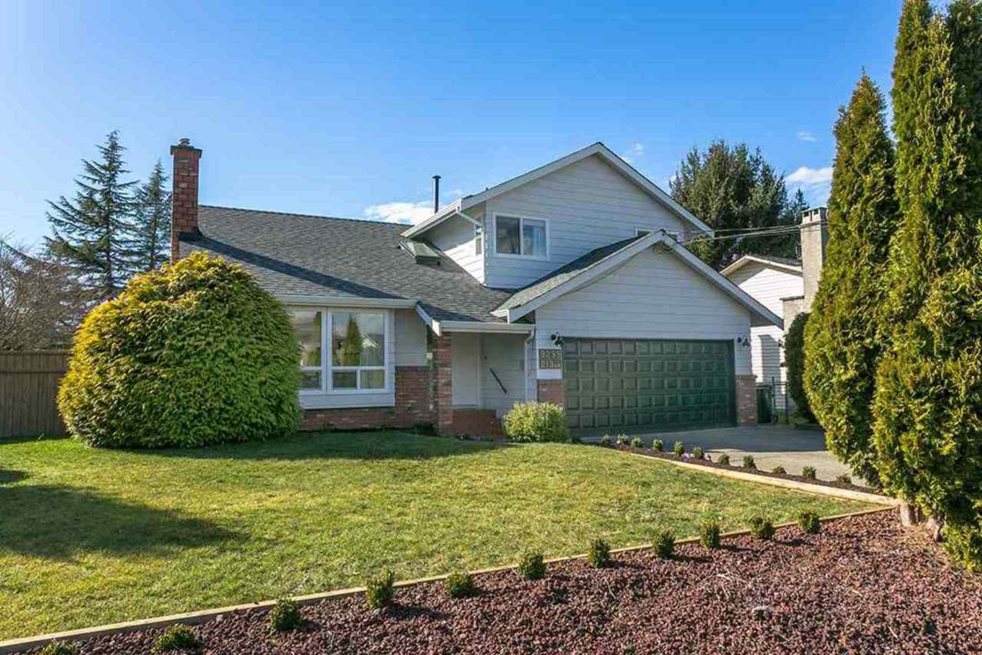 9299 213 Street, Walnut Grove, Langley 