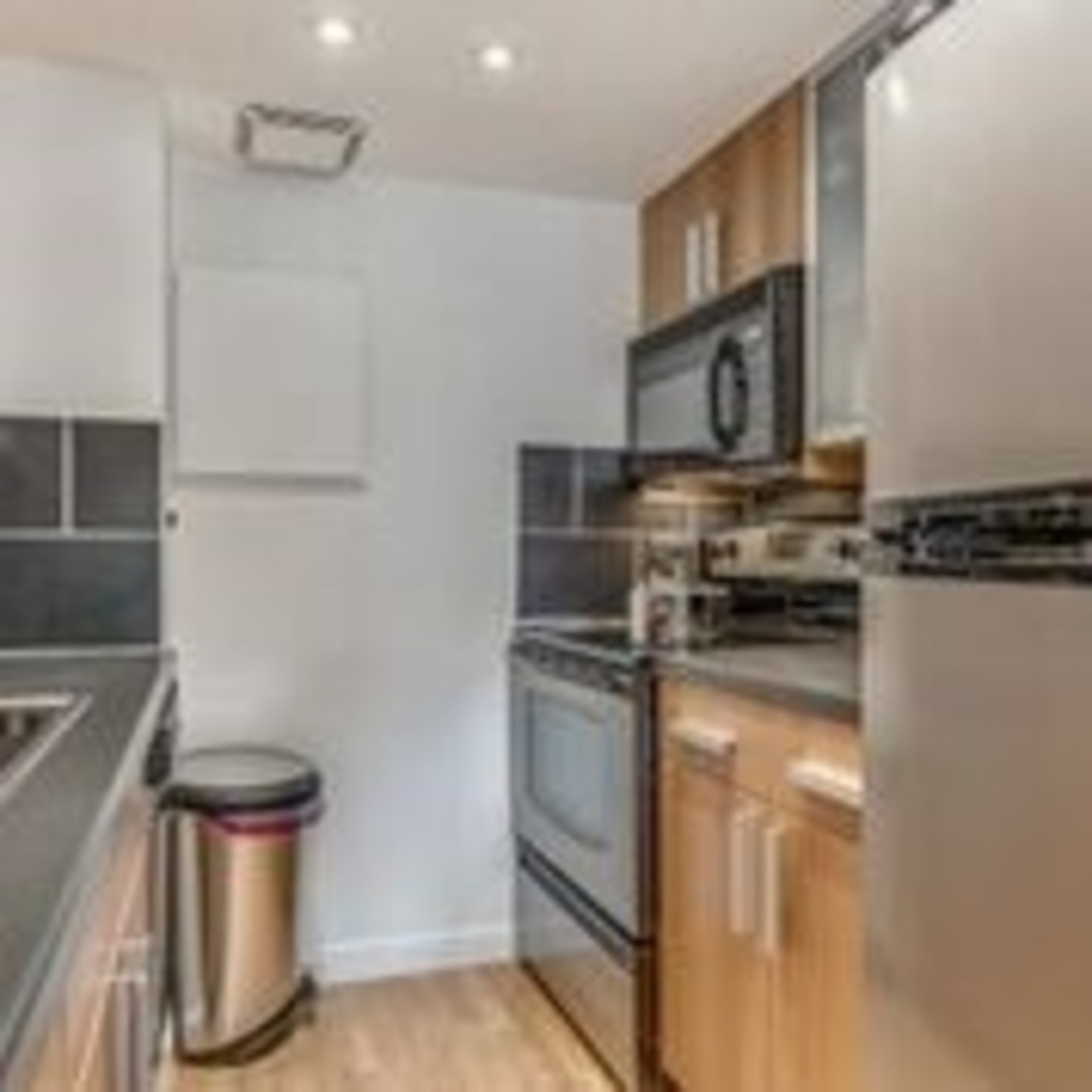 2510-w-4th-avenue-kitsilano-vancouver-west-08 at 2510 W 4th Avenue, Kitsilano, Vancouver West