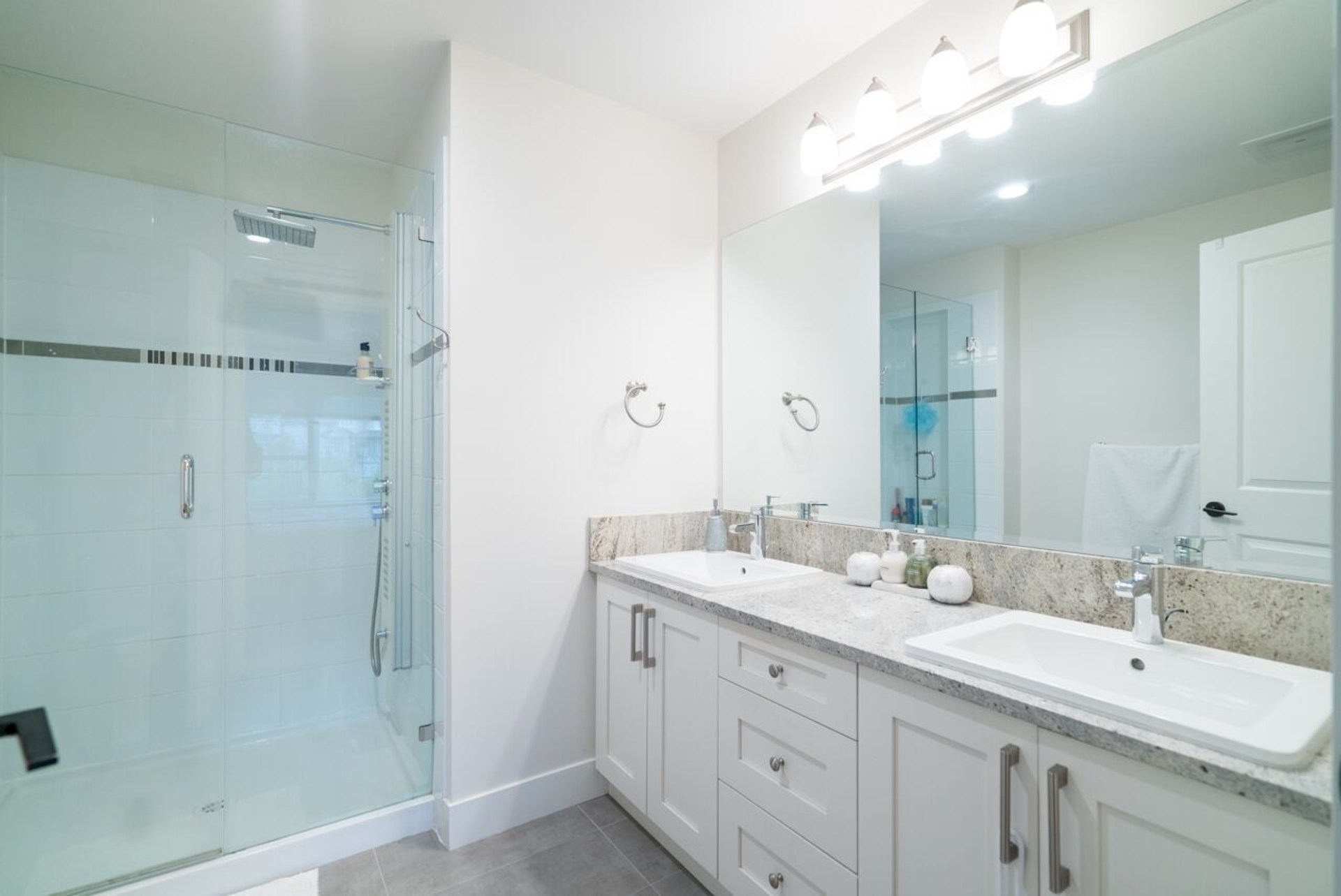 1299-coast-meridian-road-burke-mountain-coquitlam-16 at 17 - 1299 Coast Meridian Road, Burke Mountain, Coquitlam