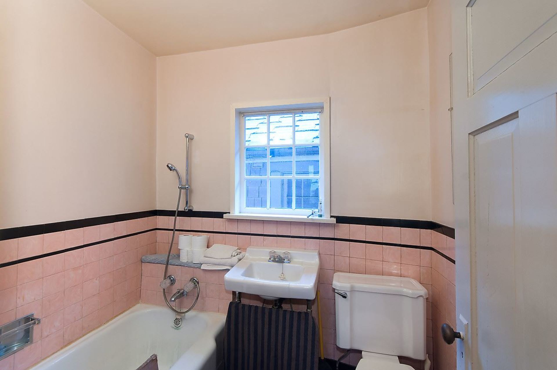 Bathroom.jpeg at 1546 3rd Avenue, Grandview VE, Vancouver East