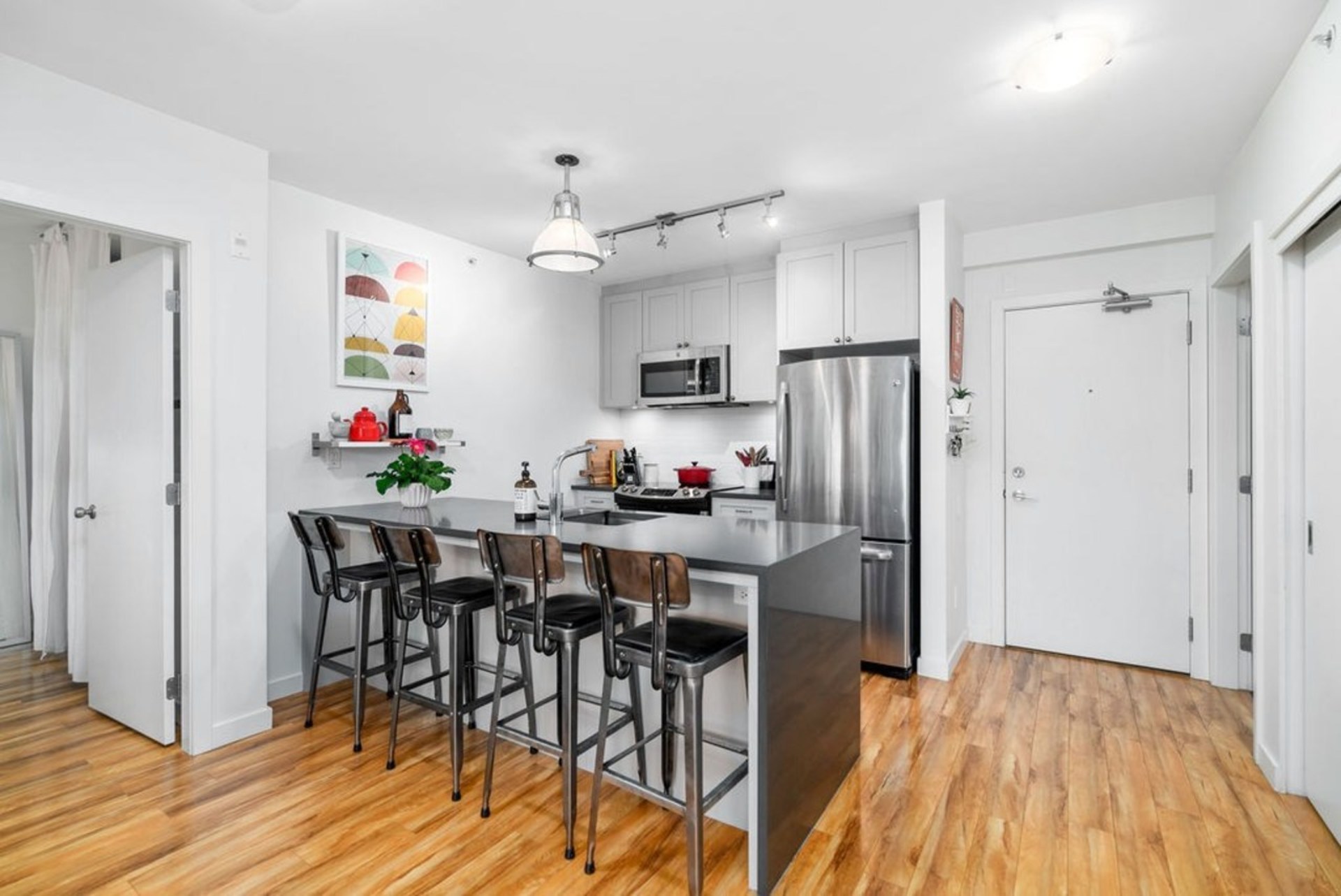 289-e-6th-avenue-mount-pleasant-ve-vancouver-east-04 at 317 - 289 E 6th Avenue, Mount Pleasant VE, Vancouver East