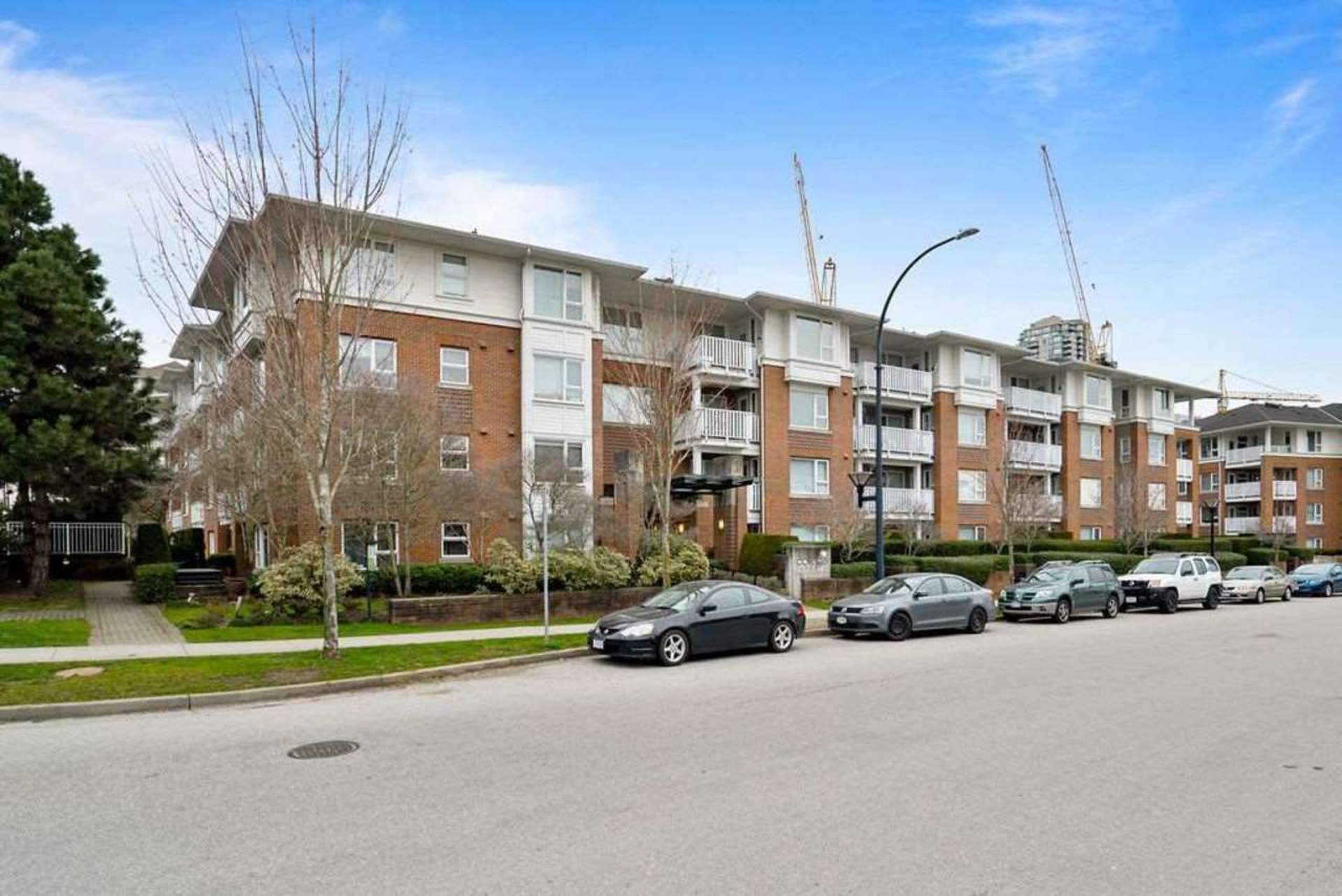 4723-dawson-street-brentwood-park-burnaby-north-16 at 402 - 4723 Dawson Street, Brentwood Park, Burnaby North