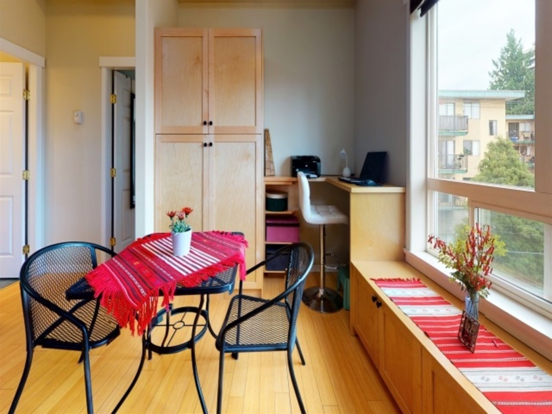 510-chesterfield-avenue-lower-lonsdale-north-vancouver-05 at 401 - 510 Chesterfield Avenue, Lower Lonsdale, North Vancouver