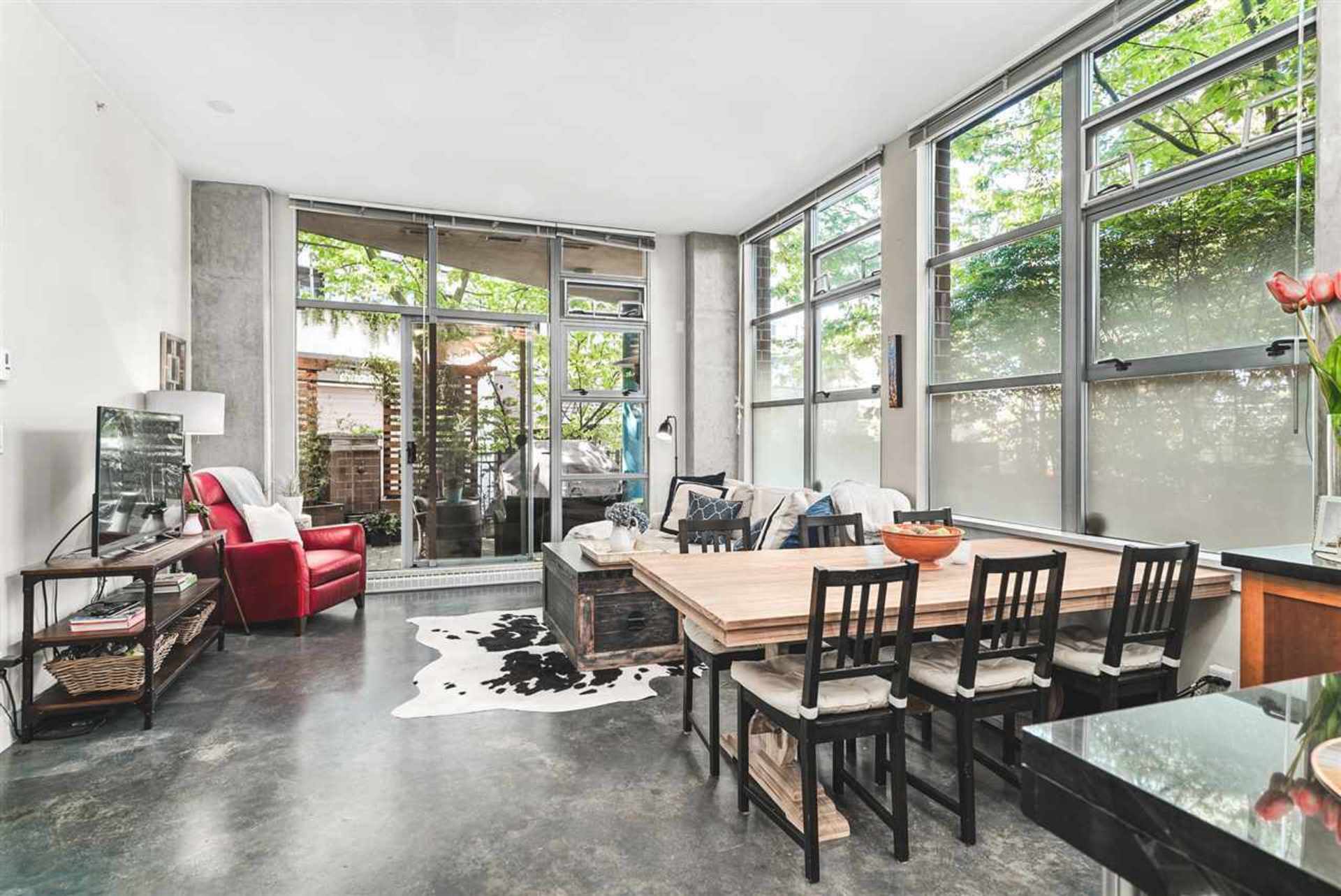 2635-prince-edward-street-mount-pleasant-ve-vancouver-east-02 at 113 - 2635 Prince Edward Street, Mount Pleasant VE, Vancouver East