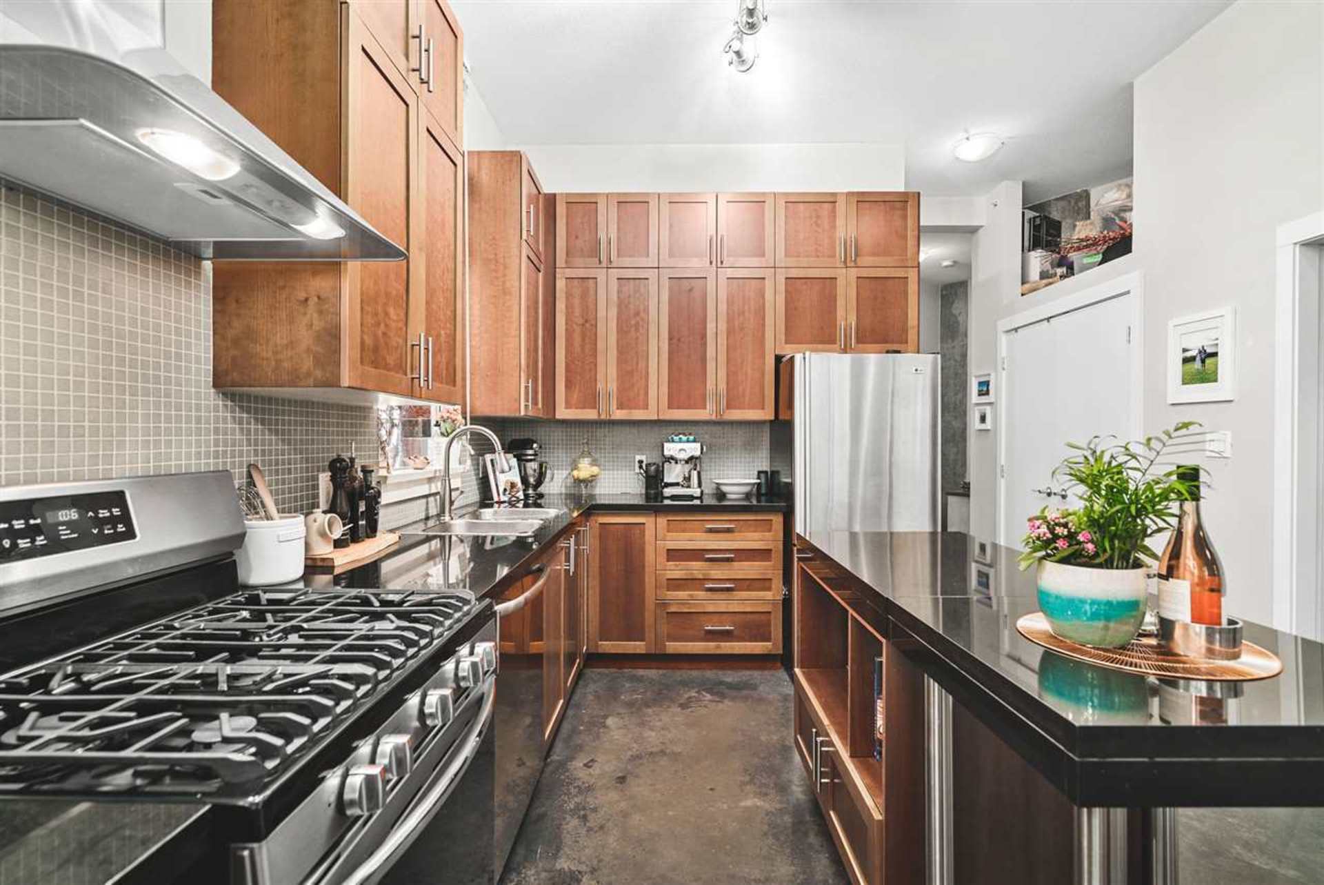 2635-prince-edward-street-mount-pleasant-ve-vancouver-east-08 at 113 - 2635 Prince Edward Street, Mount Pleasant VE, Vancouver East