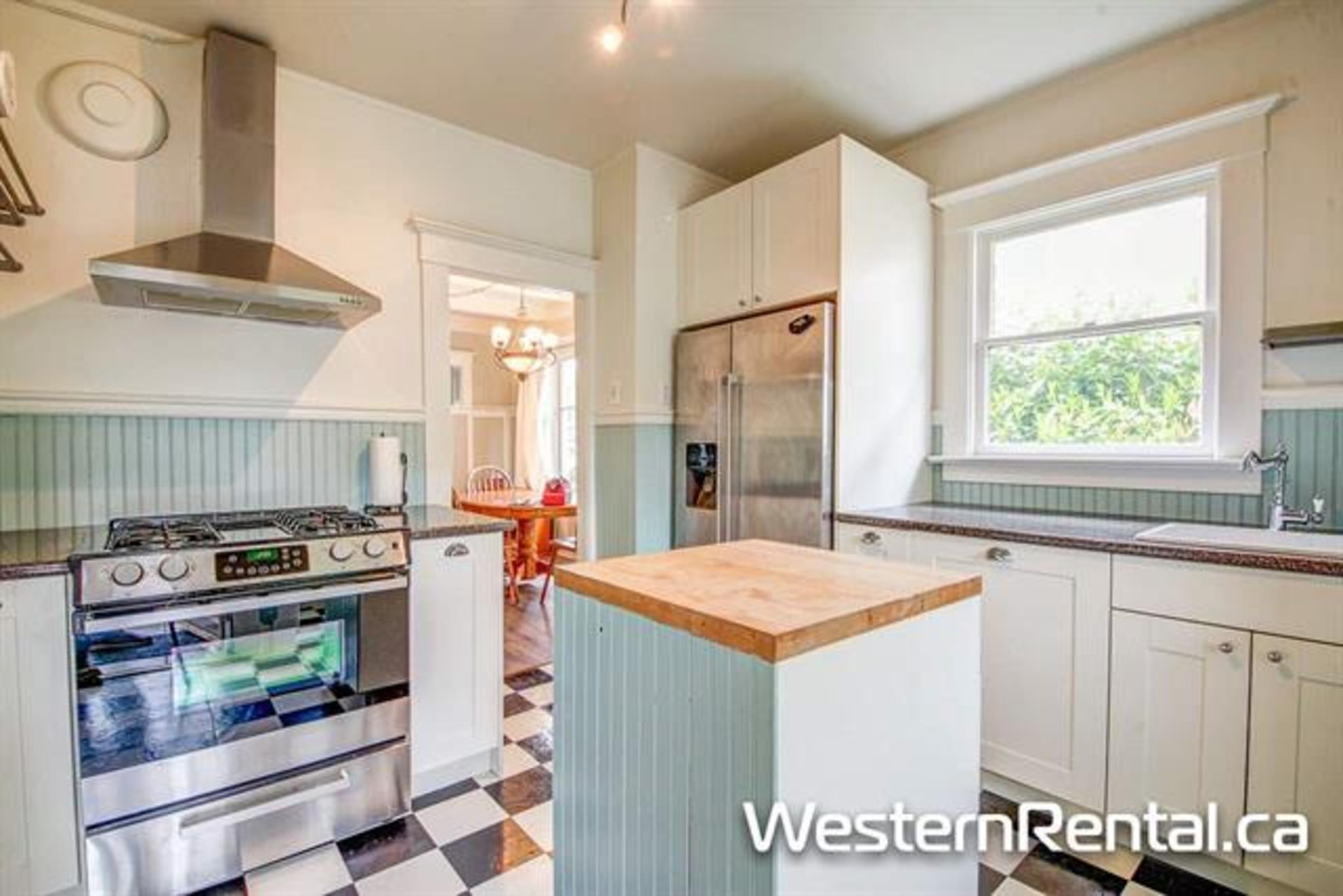 4 at 971 East 26th Avenue, Fraser VE, Vancouver East