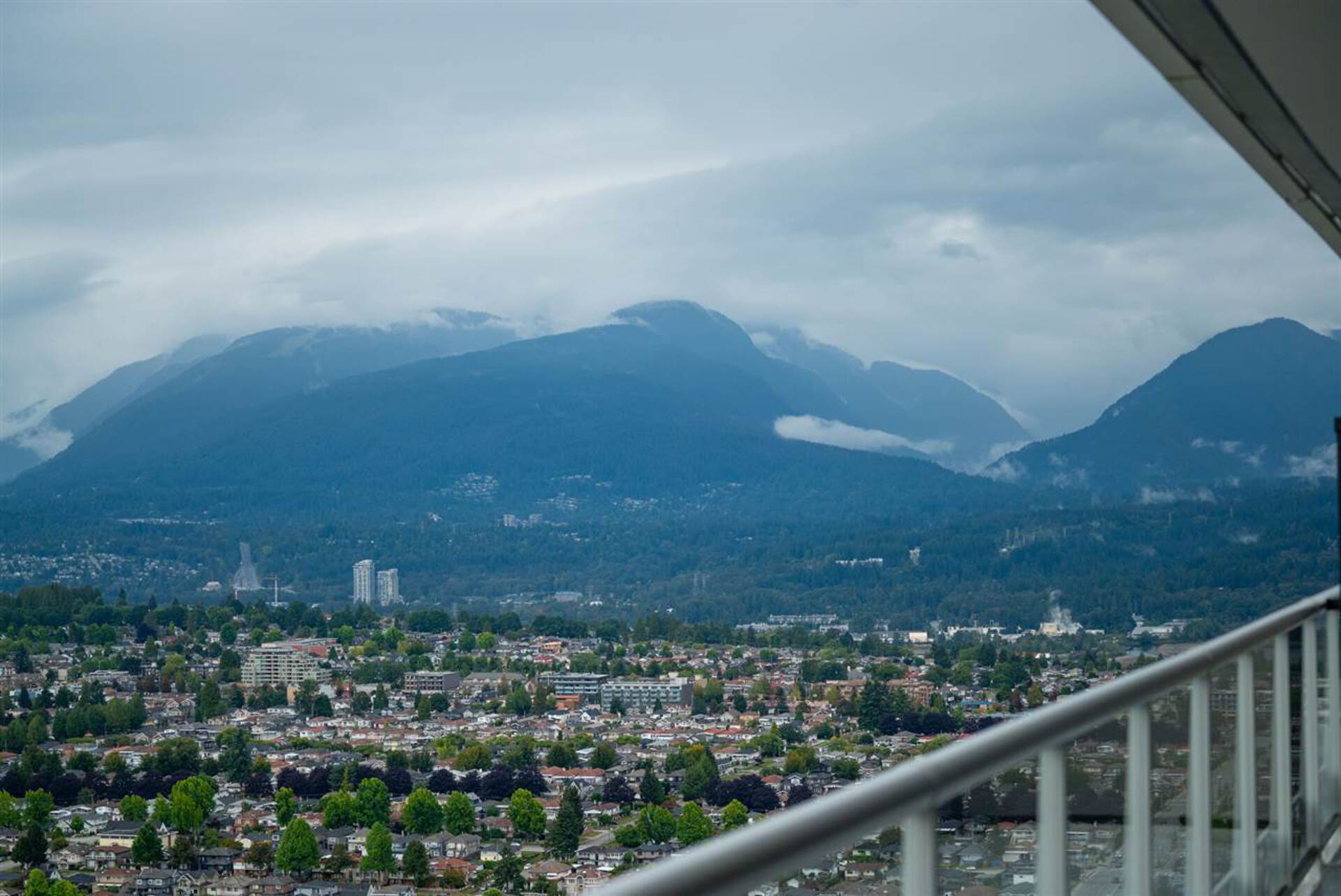 1955-alpha-way-brentwood-park-burnaby-north-18 at 5905 - 1955 Alpha Way, Brentwood Park, Burnaby North