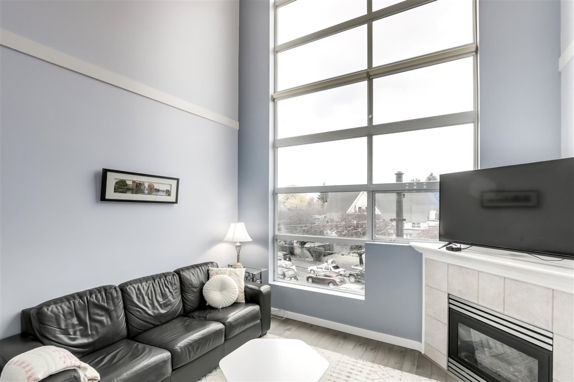 418-e-broadway-mount-pleasant-ve-vancouver-east-03 at 327 - 418 E Broadway, Mount Pleasant VE, Vancouver East