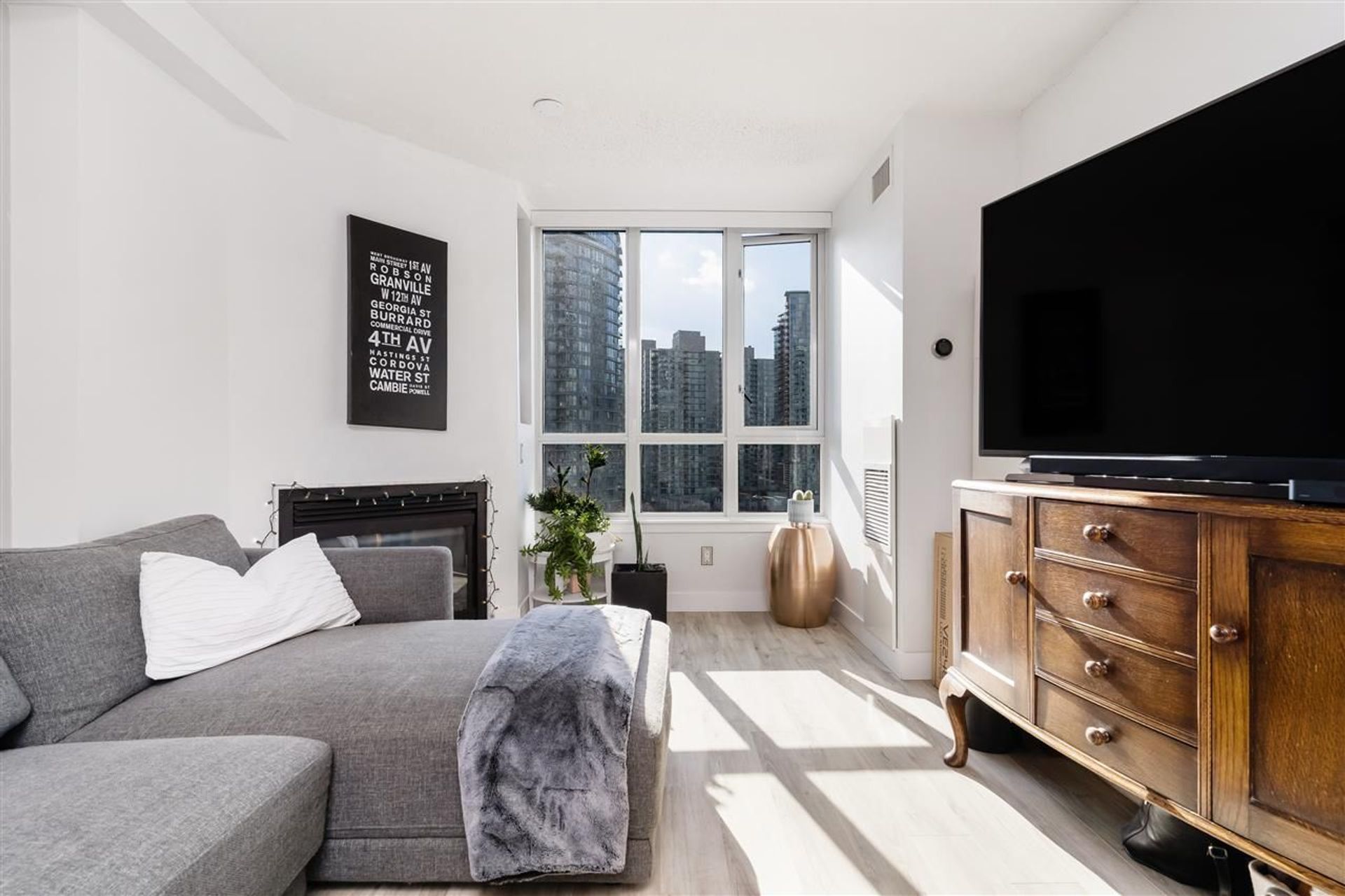 63-keefer-place-downtown-vw-vancouver-west-02 at 1710 - 63 Keefer Place, Downtown VW, Vancouver West