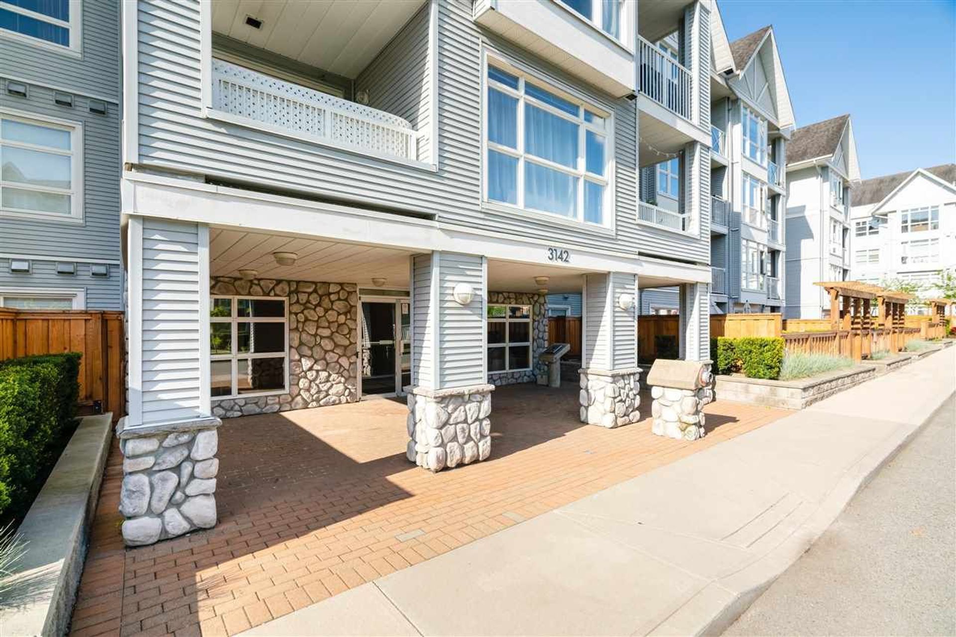 3142-st-johns-street-port-moody-centre-port-moody-26 at 314 - 3142 St Johns Street, Port Moody Centre, Port Moody