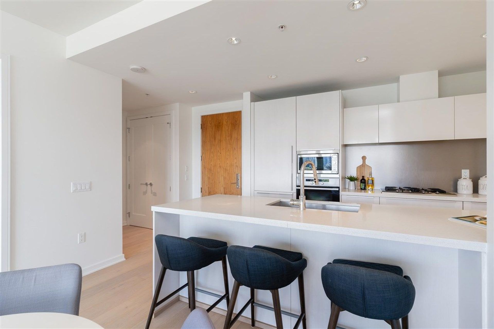 181-w-1st-avenue-false-creek-vancouver-west-07 at 807 - 181 W 1st Avenue, False Creek, Vancouver West