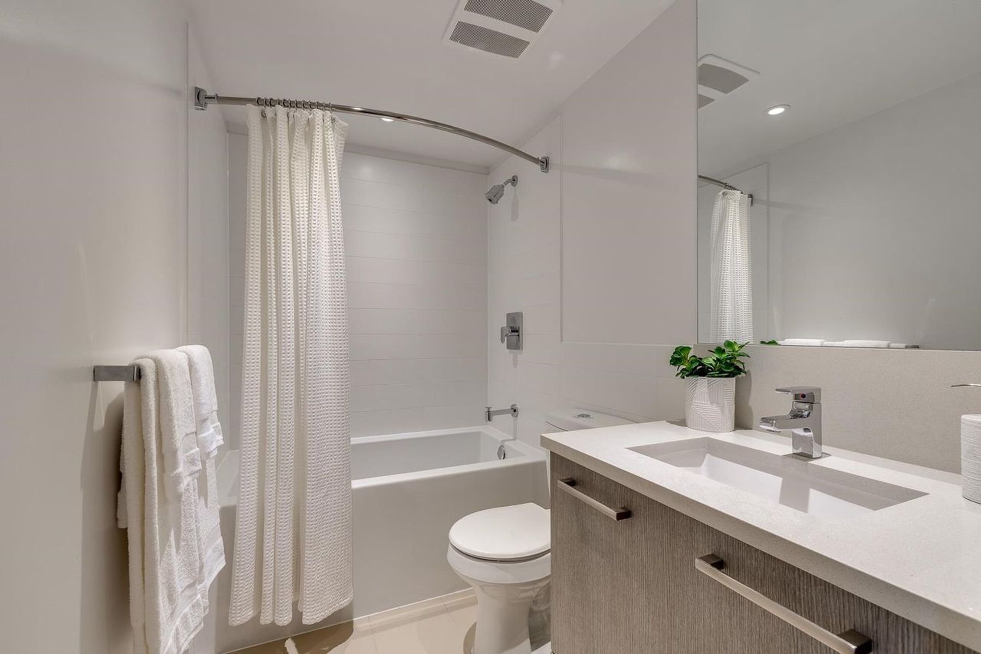 933-e-hastings-street-strathcona-vancouver-east-18 at 1005 - 933 E Hastings Street, Strathcona, Vancouver East