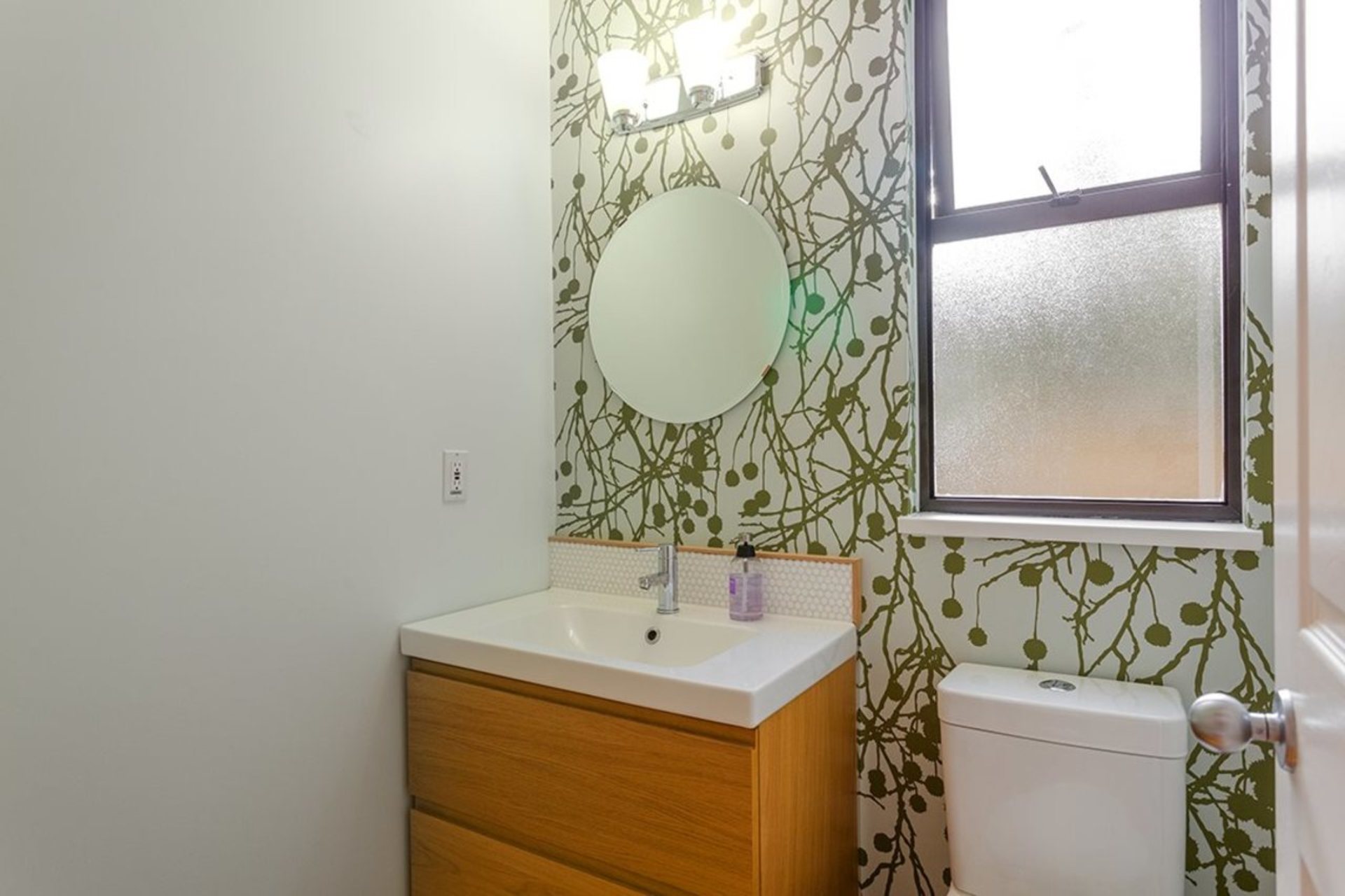 2050-e-5th-avenue-grandview-ve-vancouver-east-05 at 2050 E 5th Avenue, Grandview VE, Vancouver East