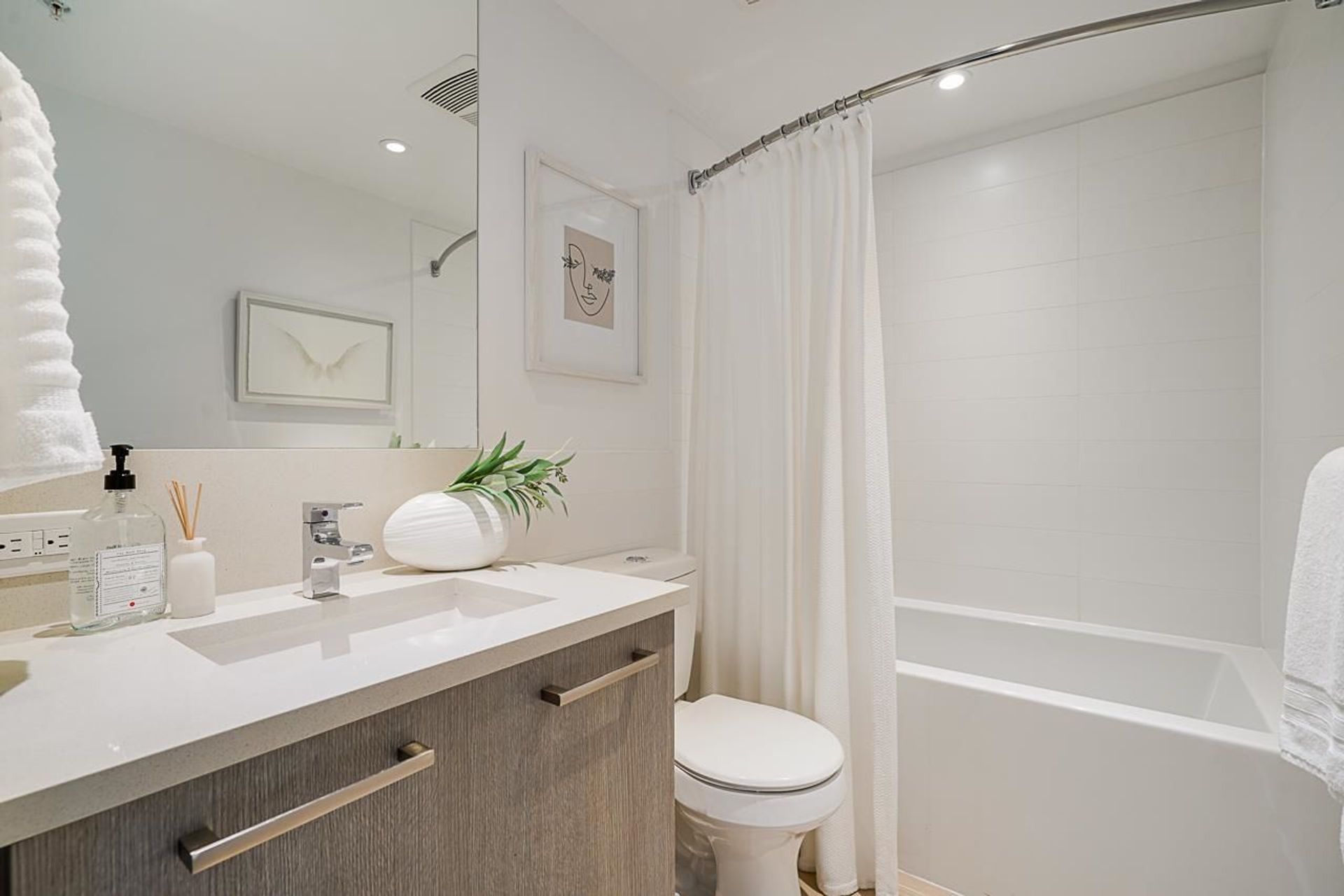 933-e-hastings-street-strathcona-vancouver-east-14 at 1005 - 933 E Hastings Street, Strathcona, Vancouver East